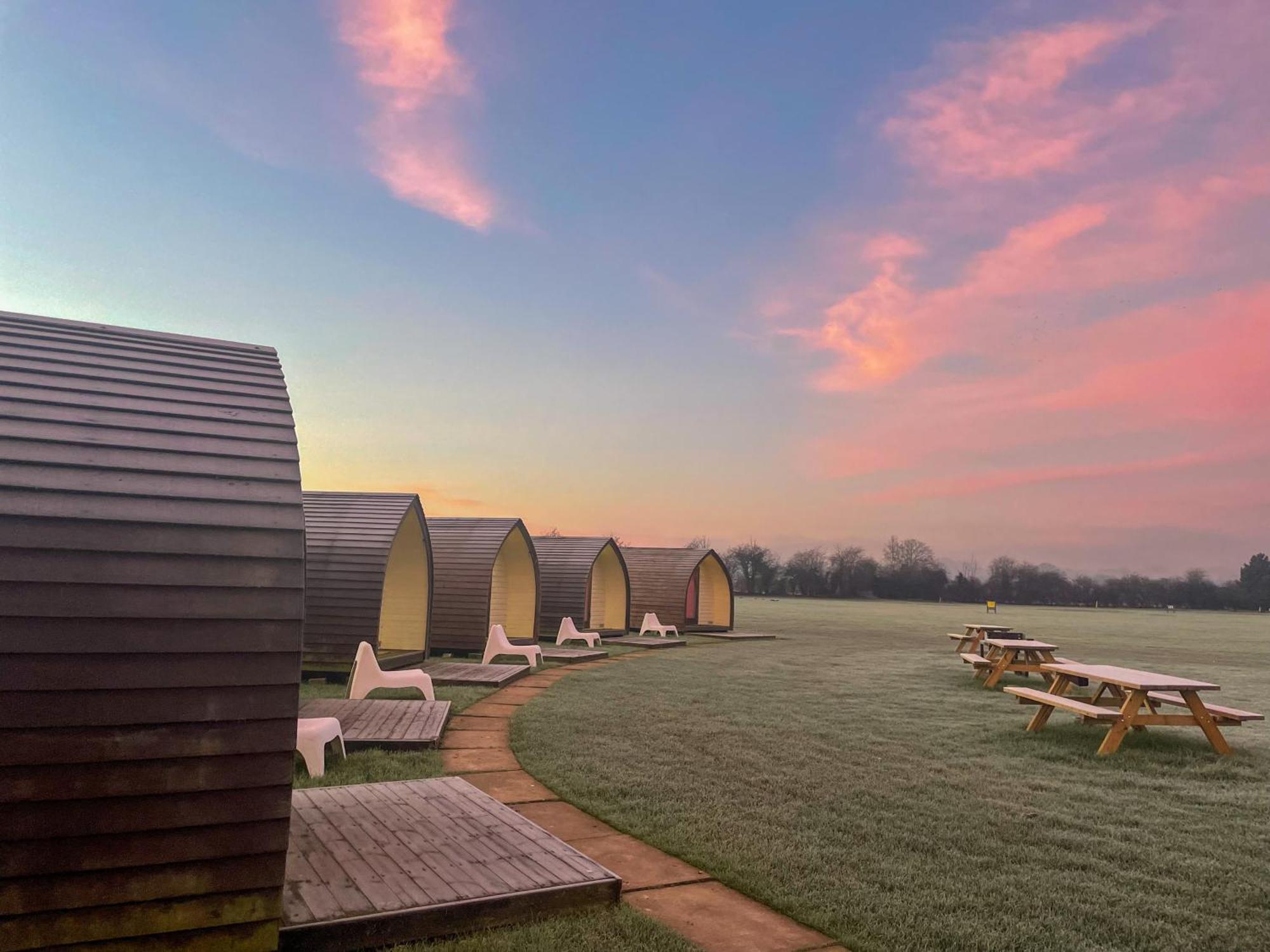 Rodway Hill Golf & Eco Pod Hotel Gloucester Kültér fotó
